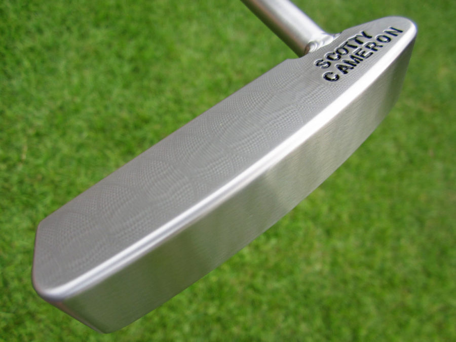 scotty cameron tour only sss timeless newport 2.5 with welded 1.5 round neck circle t 350g