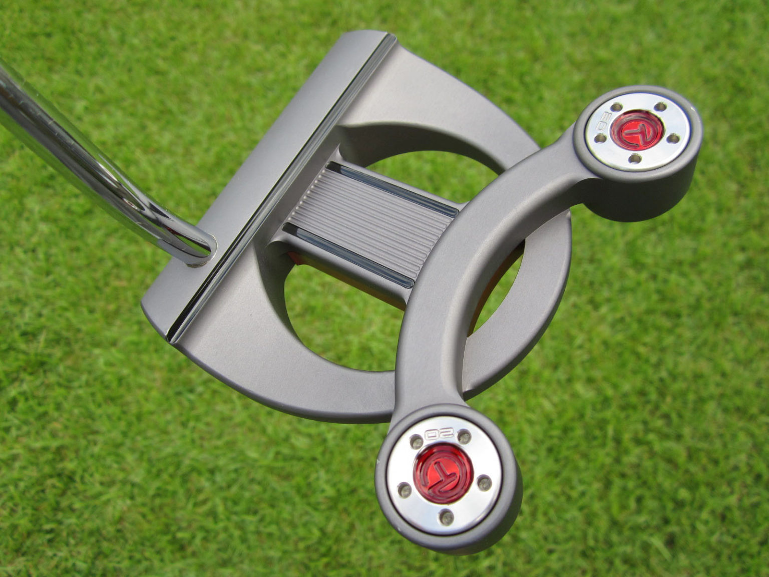 scotty-cameron-tour-only-deep-milled-futura-x-deluxe-circle-t-prototype-360g-tour-putter-gallery