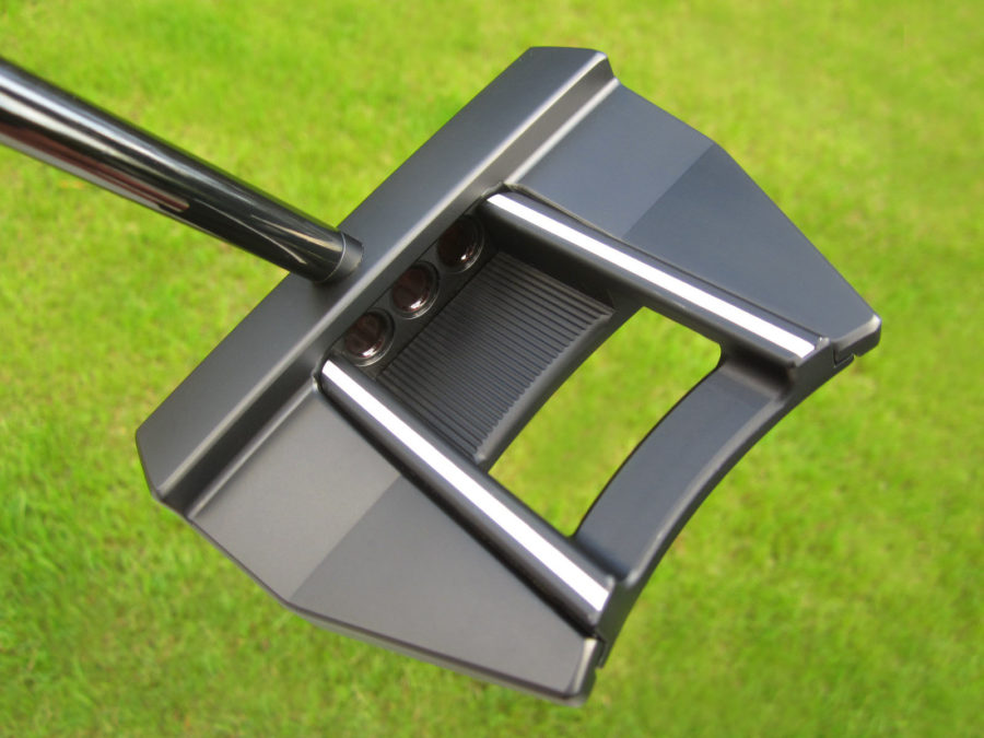 scotty cameron tour only black futura t5s centershaft circle t putter with black shaft golf club