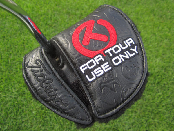 scotty cameron tour only black and red hot head harry industrial circle t mid round putter headcover