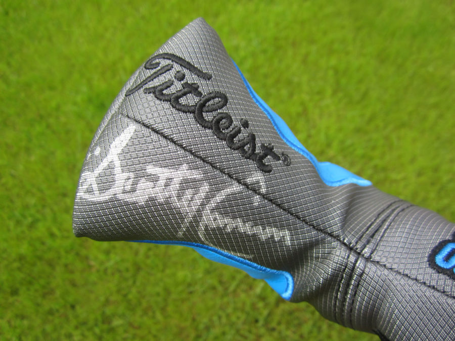 scotty cameron tour only autographed grey and blue industrial circle t blade putter headcover