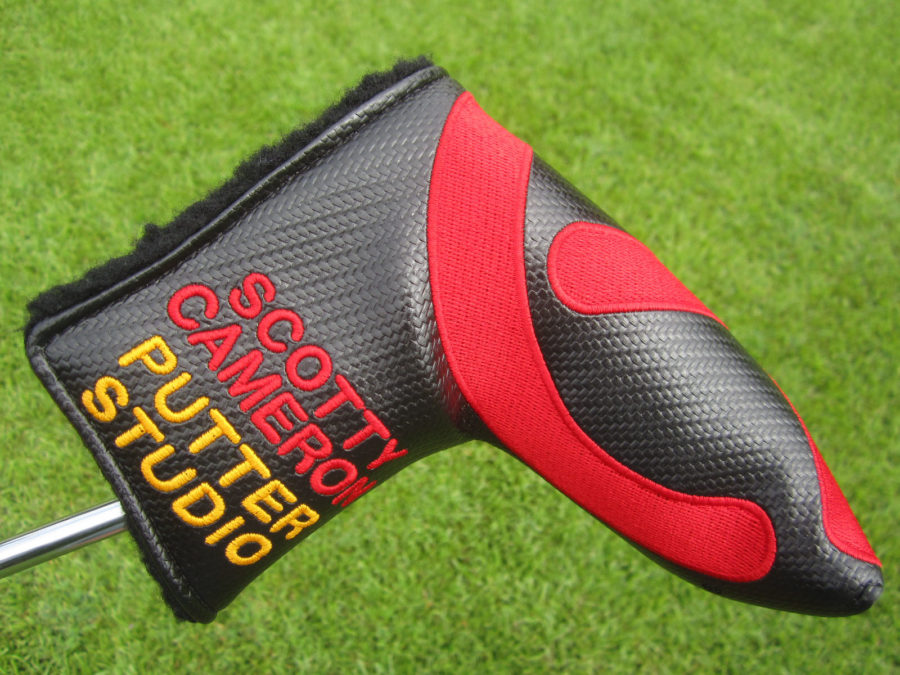 scotty cameron tour only black carbon fiber and red industrial circle t blade putter headcover