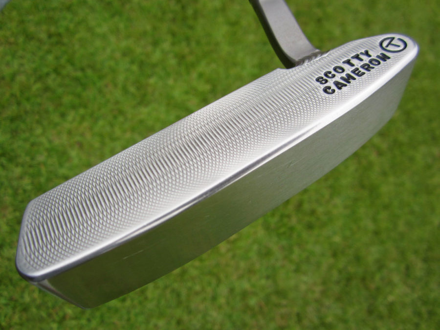scotty cameron tour only gss t2 newport 2.5 welded neck circle t 350g putter with black shaft golf club