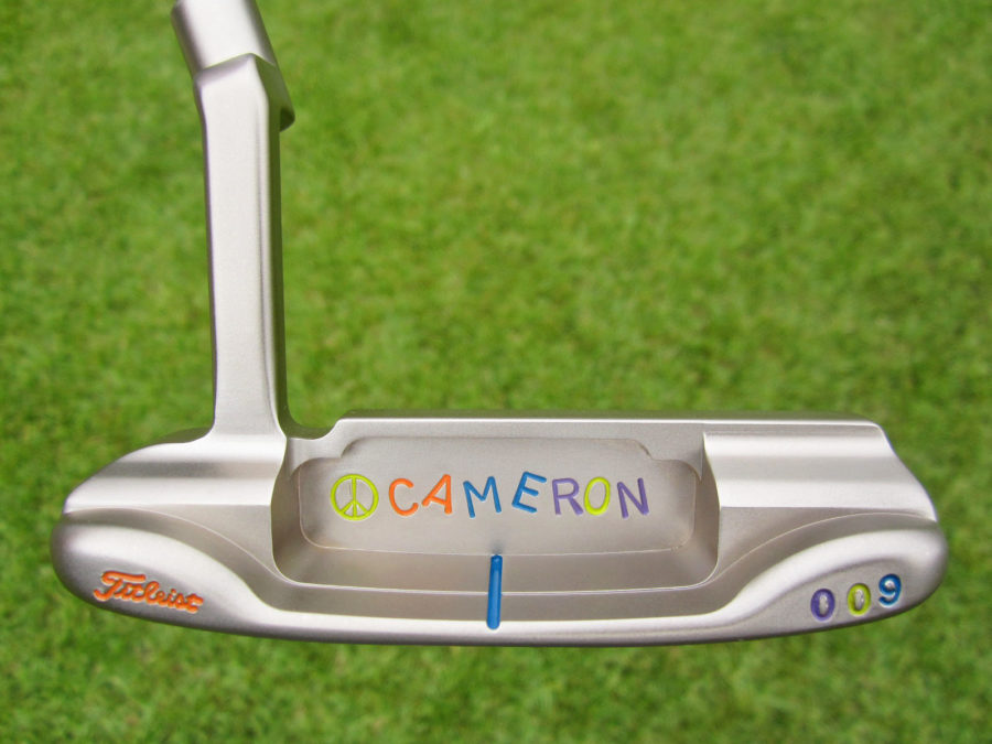 scotty cameron tour only pro platinum 009 prototype circle t putter with peace sign and smiley face stamps golf club