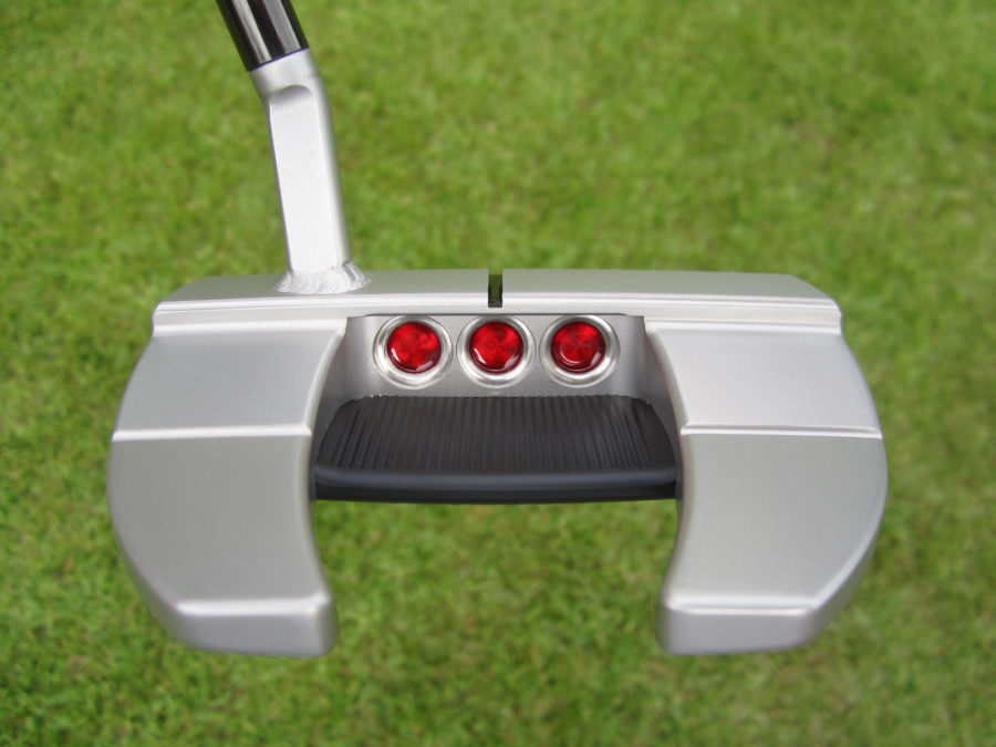 scotty cameron tour only sss futura x5r circle t putter with welded floject neck and black circle t shaft golf club