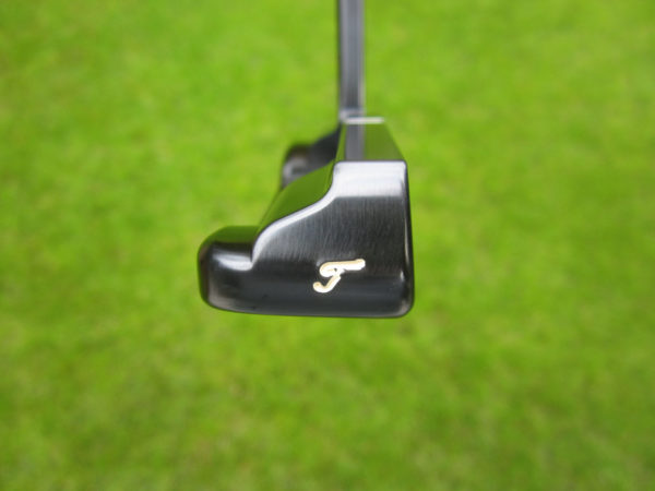 scotty cameron tour only brushed black carbon steel 009 prototype circle t putter with putterman and dimples golf club