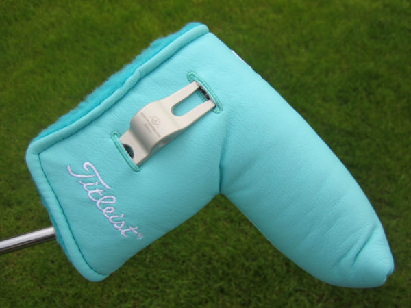 scotty cameron limited edition tiffany cameron and co white stitch blade putter headcover with pivot tool