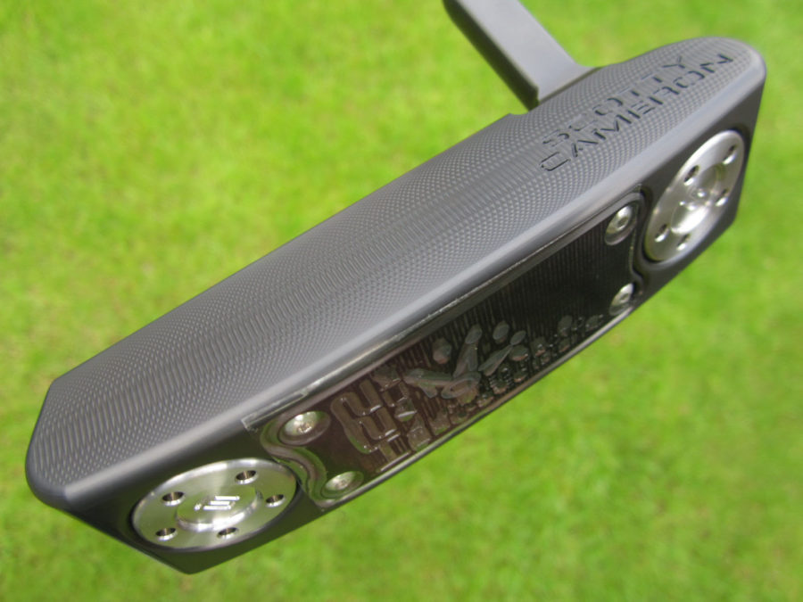 scotty cameron limited release 2022 holiday h22 black sss newport 1.5 plus prototype putter with black shaft golf club