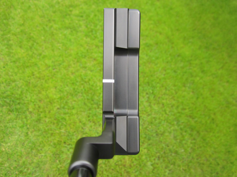 scotty cameron tour only black t22 newport 2 terylium circle t putter with black shaft and top line golf club