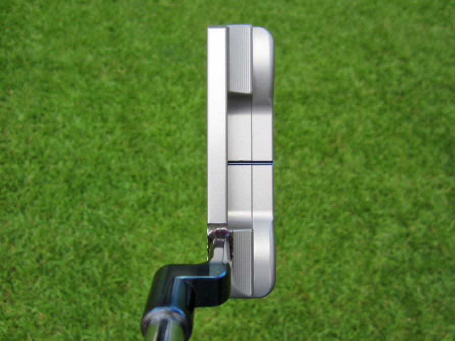 scotty cameron tour only two tone sss and chromatic blue masterful tourtype circle t putter with welded plumber neck golf club