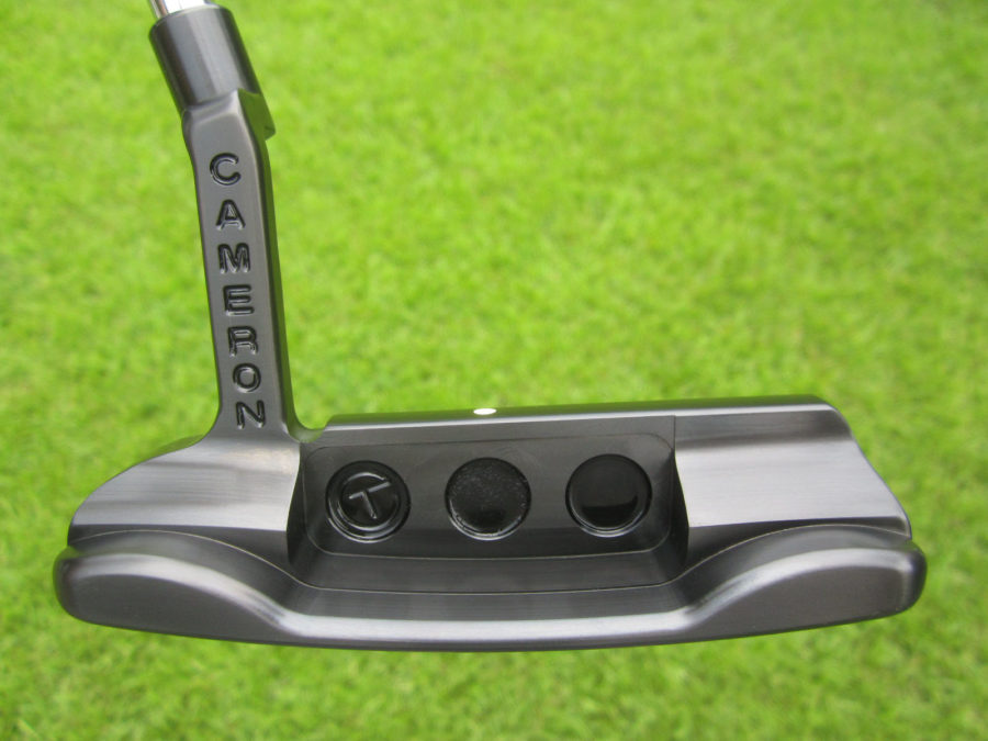 scotty cameron tour only deep milled black mist sss newport studio select circle t 340g with tiger woods style sight dot and leather stitchback grip