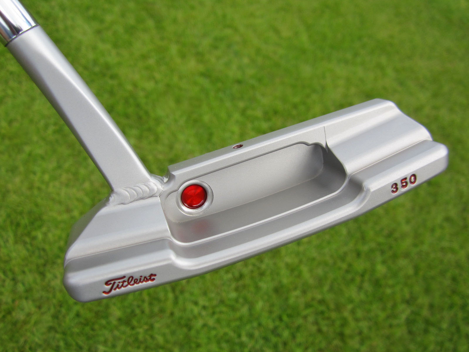 Scotty Cameron Tour Only GSS Timeless Newport 2.5 Circle T 350G w/ Welded  Flare Neck - Tour Putter Gallery