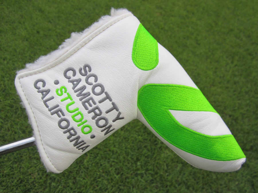 scotty cameron tour only white and lime green industrial circle t blade putter headcover