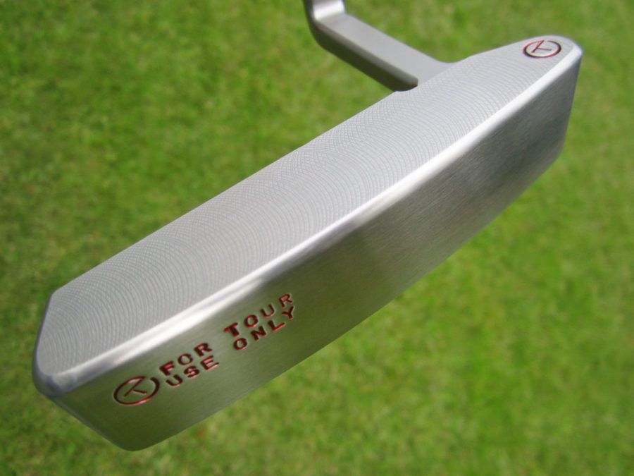 scotty cameron tour only sss timeless newport 2 circle t 340g putter with top line and scotty dog stamps golf club