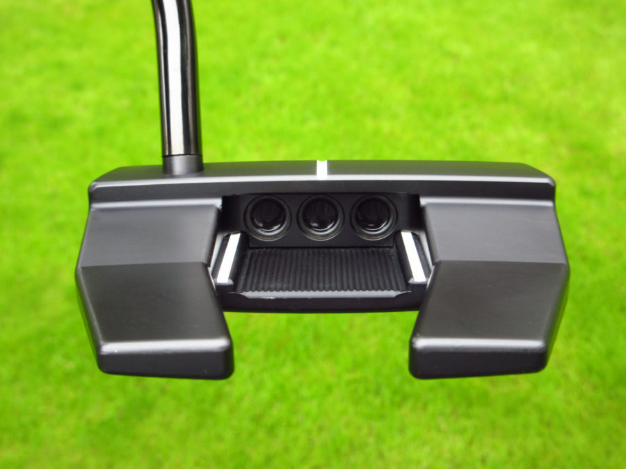 scotty cameron tour only black futura t5.5w circle t putter with black shaft golf club