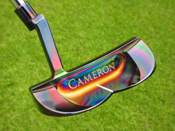 scotty cameron limited release 2007 black pearl "made for pebble beach" circa 2 putter golf club with grip in plastic