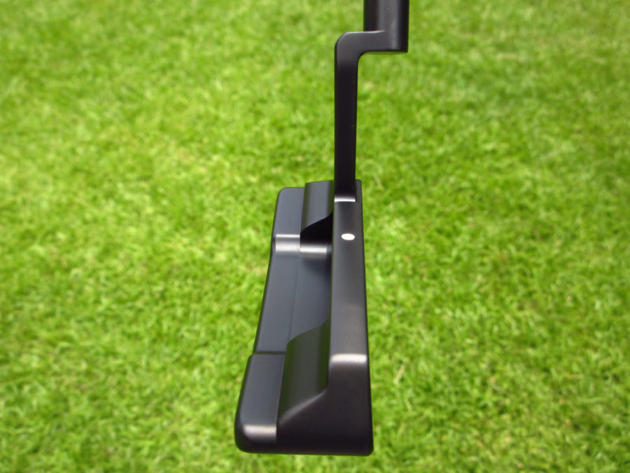 scotty cameron tour only black sss newport 2 studio select circle t putter with sight dot golf club