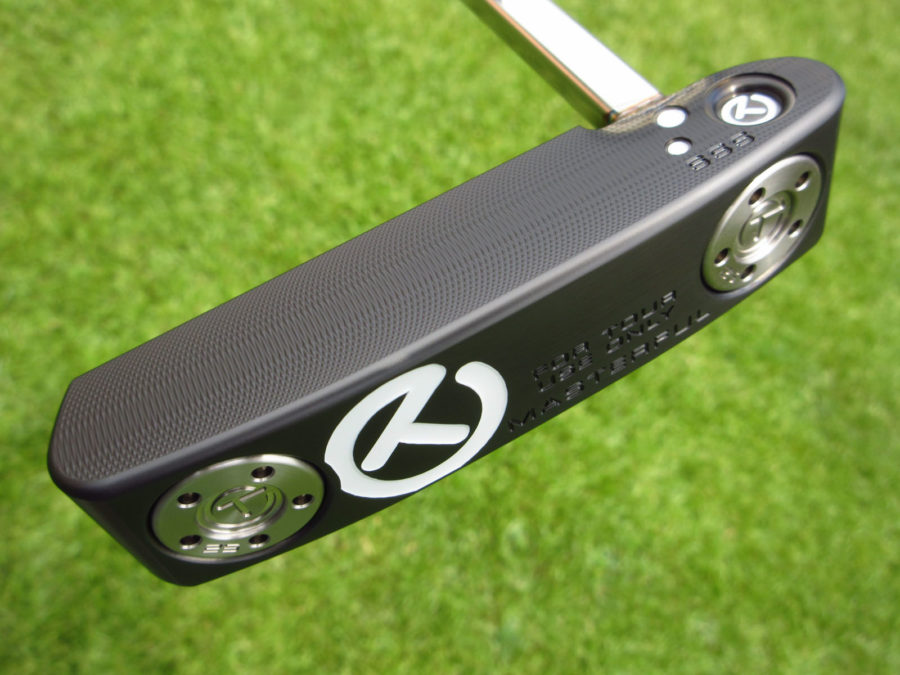 scotty cameron tour only two tone black and sss masterful tourtype circle t with welded polished sss mid neck putter golf club