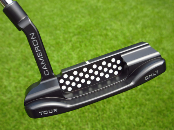 scotty cameron tour only black t22 newport teryllium circle t putter with top line golf club