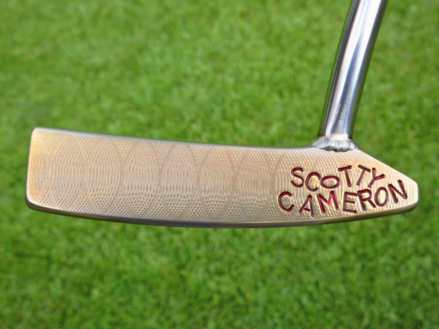 scotty cameron tour only two tone polished sss and chromatic bronze toolbox studio design prototype circle t putter with welded 1.5 round neck and peace surfer stamp golf club