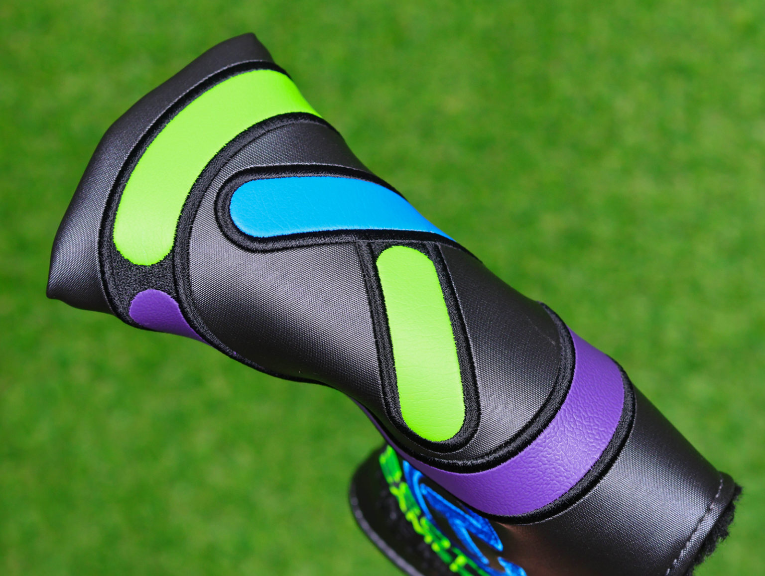 NEW SCOTTY CAMERON TOUR PISTOLERO PLUS TEXTURED BLACK CIRCLE T GRIP