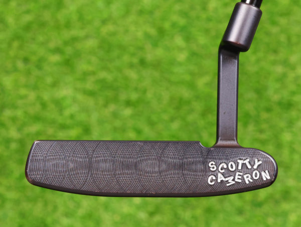 scotty cameron tour only 3x black carbon steel masterful 009m circle t 350g putter with peace sign tour bulldog and 7 point crowns stampings and extreme toe circle t stamp golf club