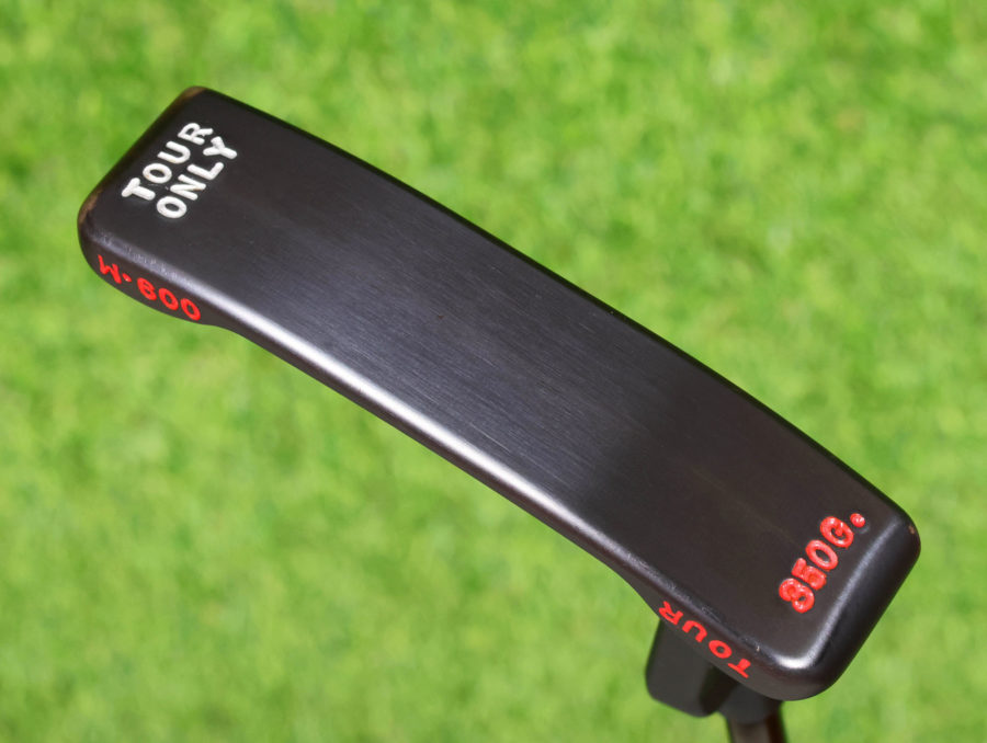 scotty cameron tour only 3x black carbon steel masterful 009m circle t 350g putter with peace sign tour bulldog and 7 point crowns stampings and extreme toe circle t stamp golf club
