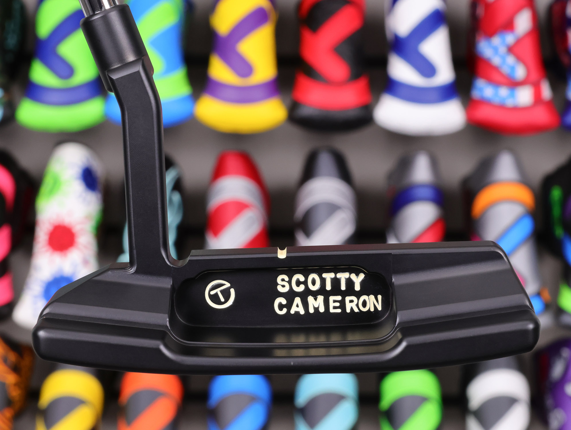 scotty-cameron-tour-only-black-sss-timeless-2-t2-circle-t-350g-putter-with-top-line-63 scotty cameron tour only black sss timeless 2 t2 circle t 350g putter with top line and dirty white paint golf club