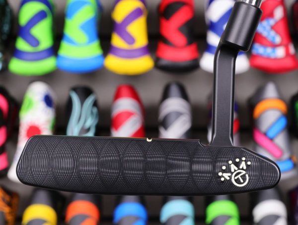 scotty cameron tour only black sss timeless 2 t2 circle t 350g putter with top line and dirty white paint golf club