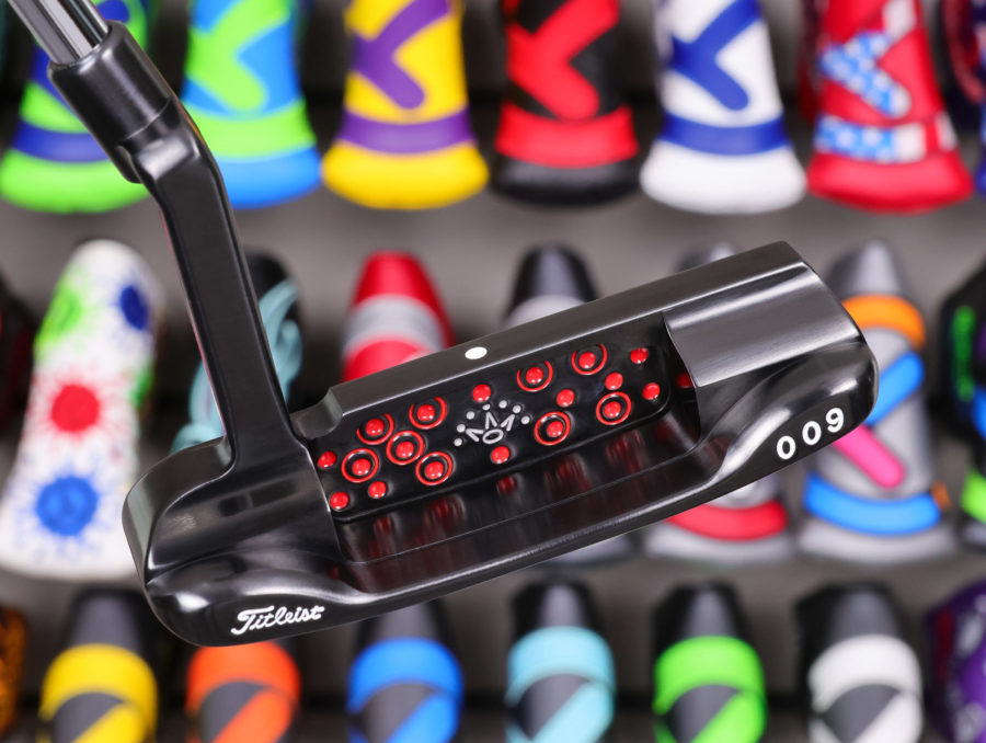 scotty cameron tour only brushed black carbon steel 009 circle t 350g putter with bullet hole and 7 point crown stamps golf club