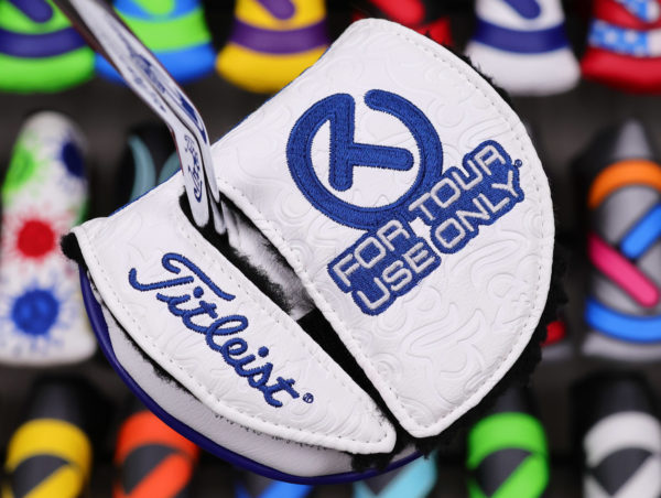 scotty cameron tour only white and navy blue tour rat industrial circle t mid round headcover