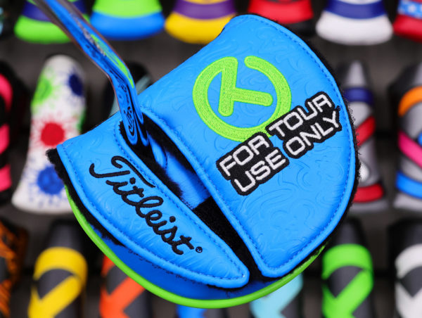 scotty cameron tour only blue and lime green tour rat industrial circle t mid round headcover