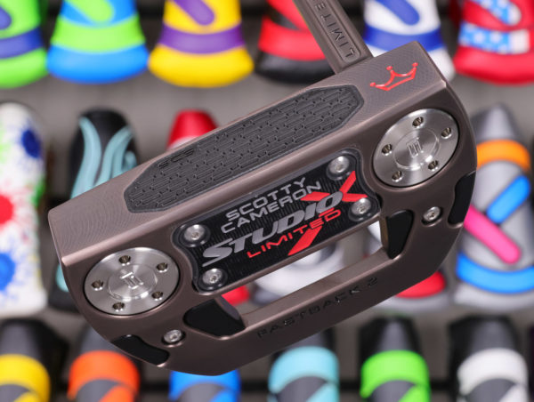 scotty cameron 2025 studio xperimental limited fastback 2 putter with steel gray finish chain link milling and graphite putter shaft golf club