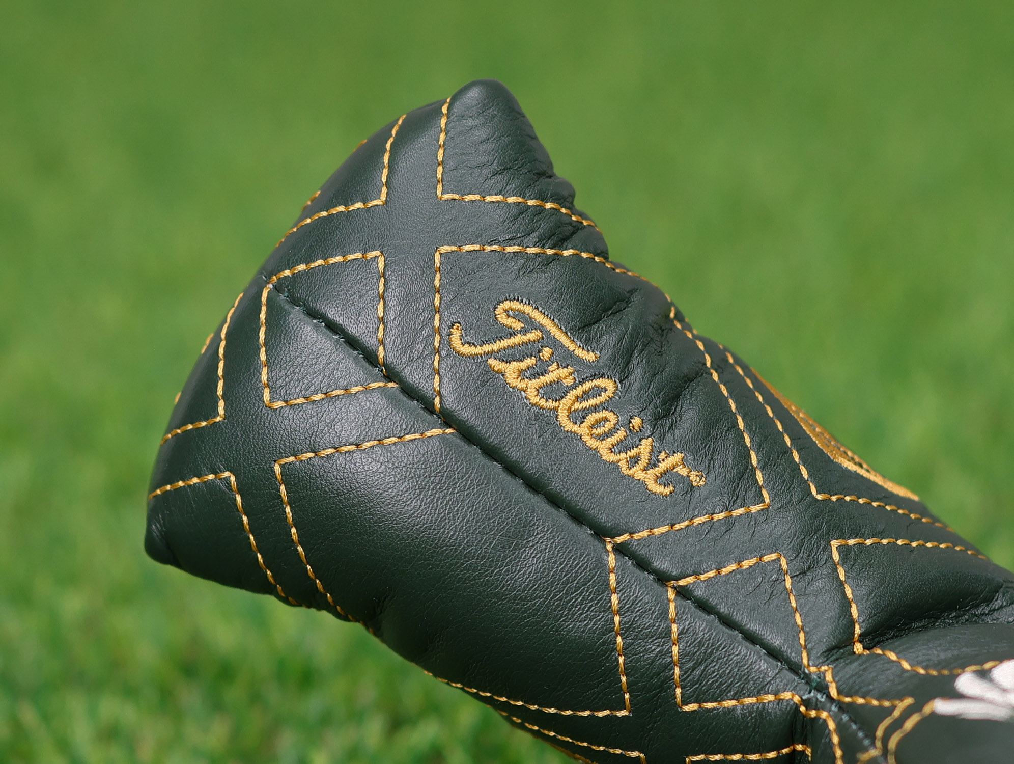 scotty-cameron-limited-edition-blade-putter-headcover-064_1 scotty cameron limited edition blade putter headcover