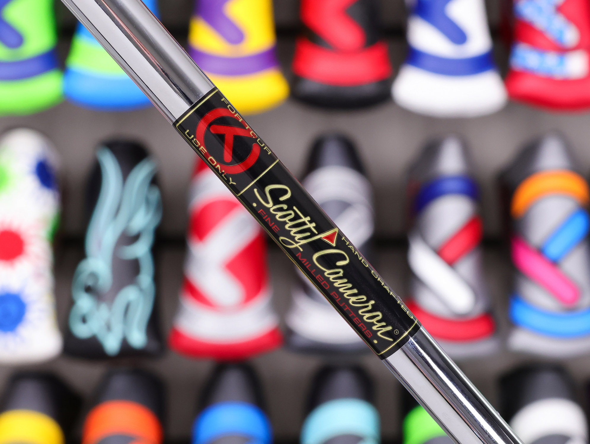 scotty-cameron-tour-only-black-sss-masterful-009m-circle-t-350g-putter-with-hot-head-harry-stamp-37