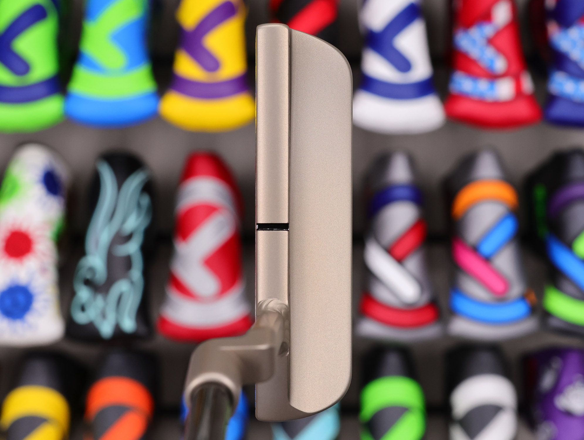 scotty-cameron-tour-only-chromatic-bronze-craftsman-sss-circle-t-350g-putter-with-welded-plumber-neck-black-shaft-and-bullet-bottom-sole-56 scotty cameron tour only chromatic bronze craftsman bullet bottom sole circle t 350g putter with welded plumber neck and black shaft golf club