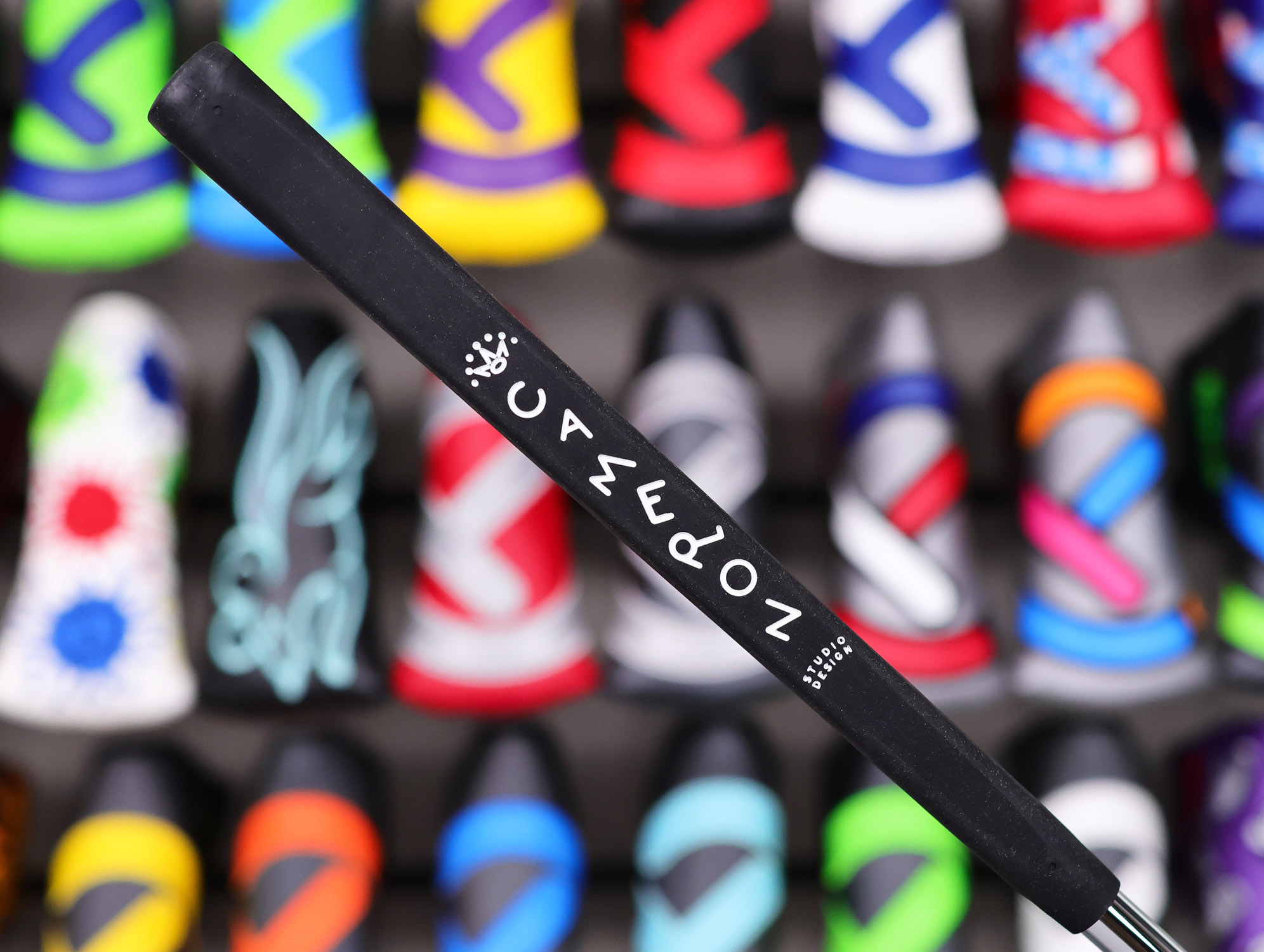 scotty-cameron-tour-only-sss-laguna-1.5-studio-select-circle-t-350g-putter-with-sight-dot-and-sight-line-10