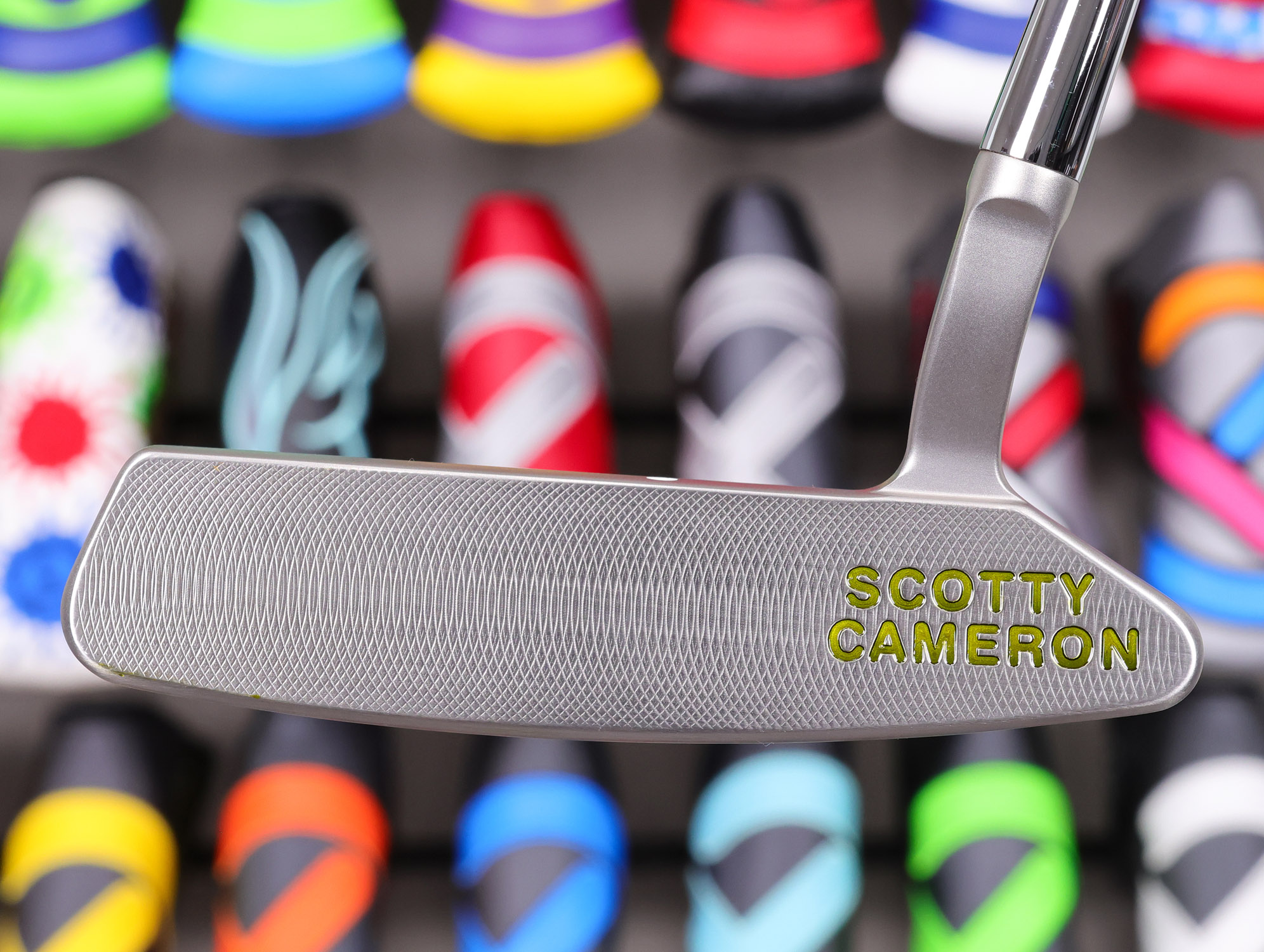 scotty-cameron-tour-only-sss-laguna-1.5-studio-select-circle-t-350g-putter-with-sight-dot-and-sight-line-21 scotty cameron tour only sss laguna 1.5 one five studio select circle t 350g putter with lime green paint and sight dot and sight line alignment golf club
