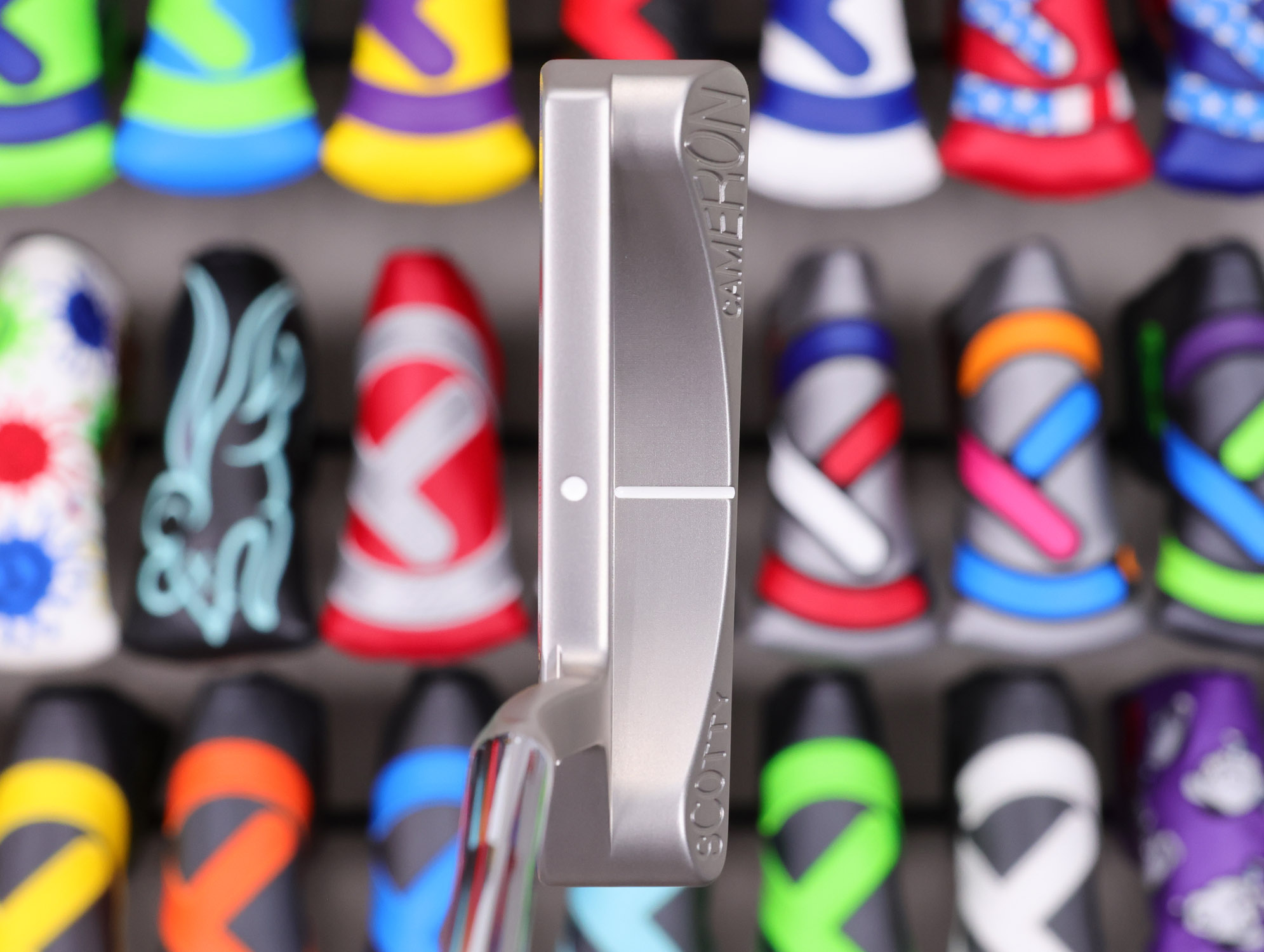 scotty-cameron-tour-only-sss-laguna-1.5-studio-select-circle-t-350g-putter-with-sight-dot-and-sight-line-31 scotty cameron tour only sss laguna 1.5 one five studio select circle t 350g putter with lime green paint and sight dot and sight line alignment golf club