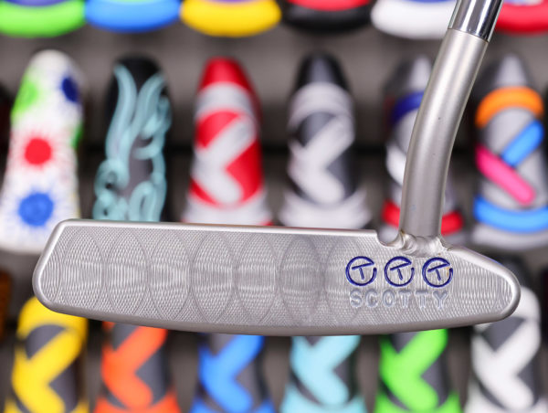 scotty cameron tour only sss timeless 2.5 circle t 350g putter with welded 1.5 round neck and 4 tour only character stamps golf club