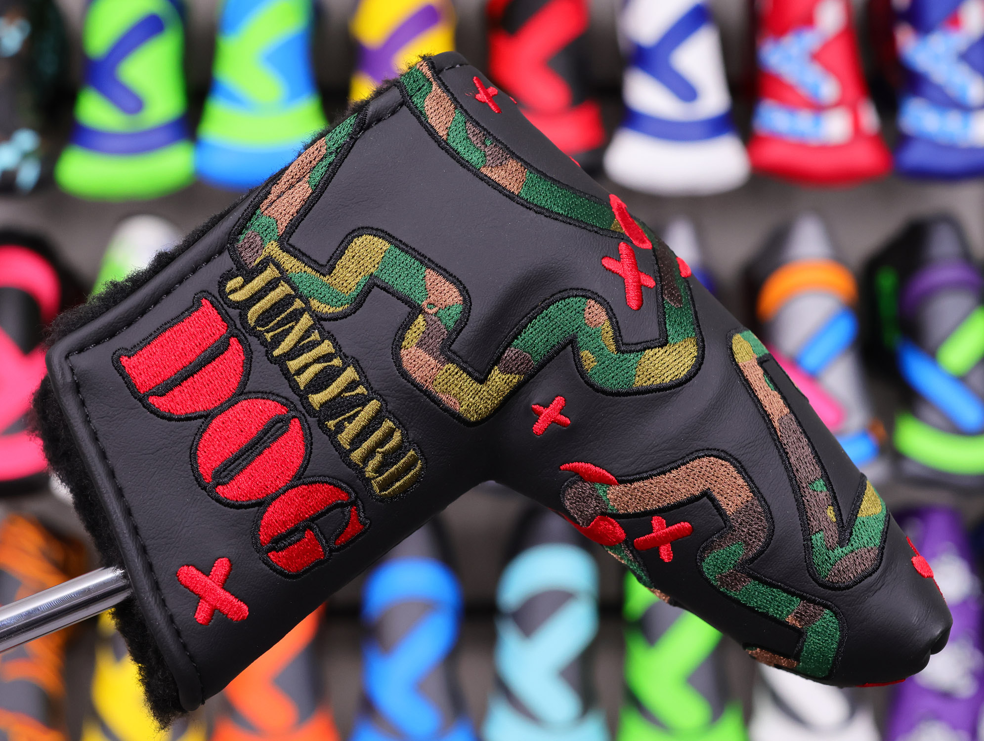 scotty-cameron-tour-only-timeless-buttonback-teryllium-circle-t-360g-with-sight-dot-28