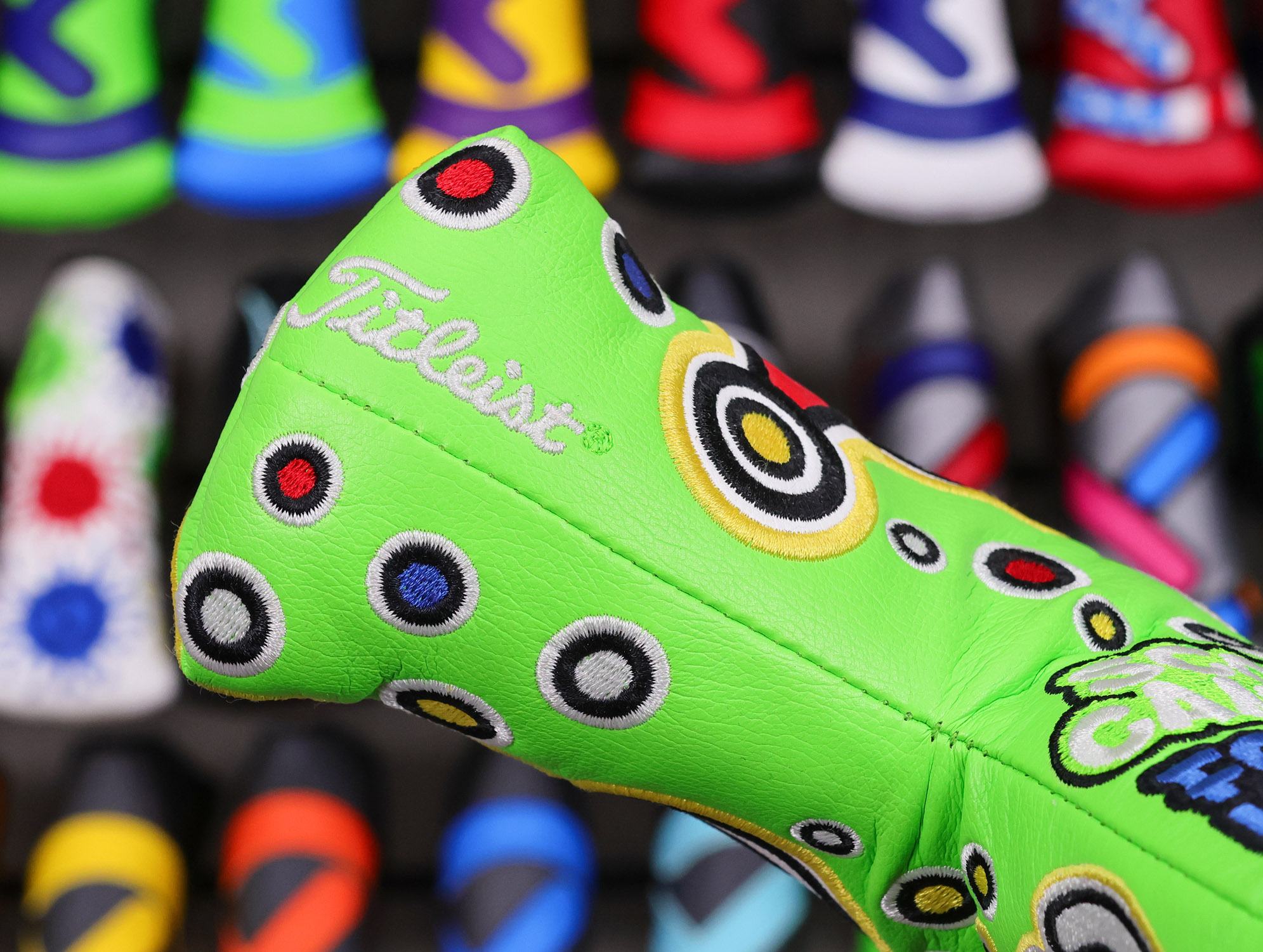 scotty-cameront-tour-only-masterful-plus-buttonback-teryllium-circle-t-360g-putter-36