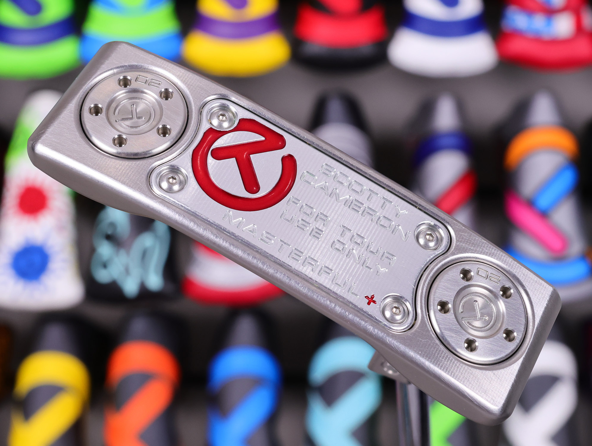 scotty-cameront-tour-only-masterful-plus-buttonback-teryllium-circle-t-360g-putter-53 scotty cameron tour only masterful plus buttonback teryllium circle t 360g putter golf club