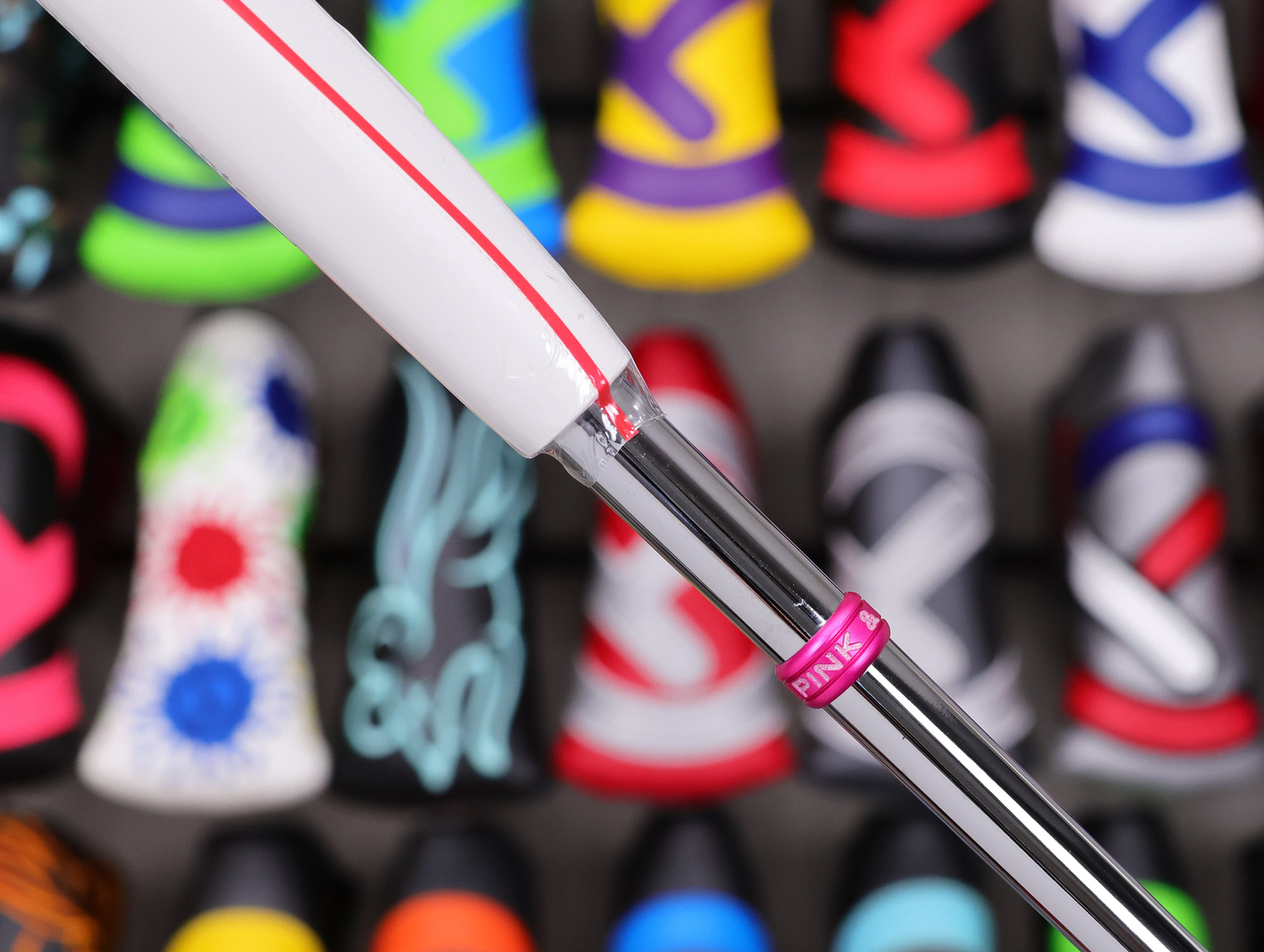 scotty-cameron-2025-limited-release-my-girl-pink-and-pearls-phantom-5-putter-13 scotty cameron 2025 limited release my girl pink and pearls phantom 5 double bend shaft putter golf club