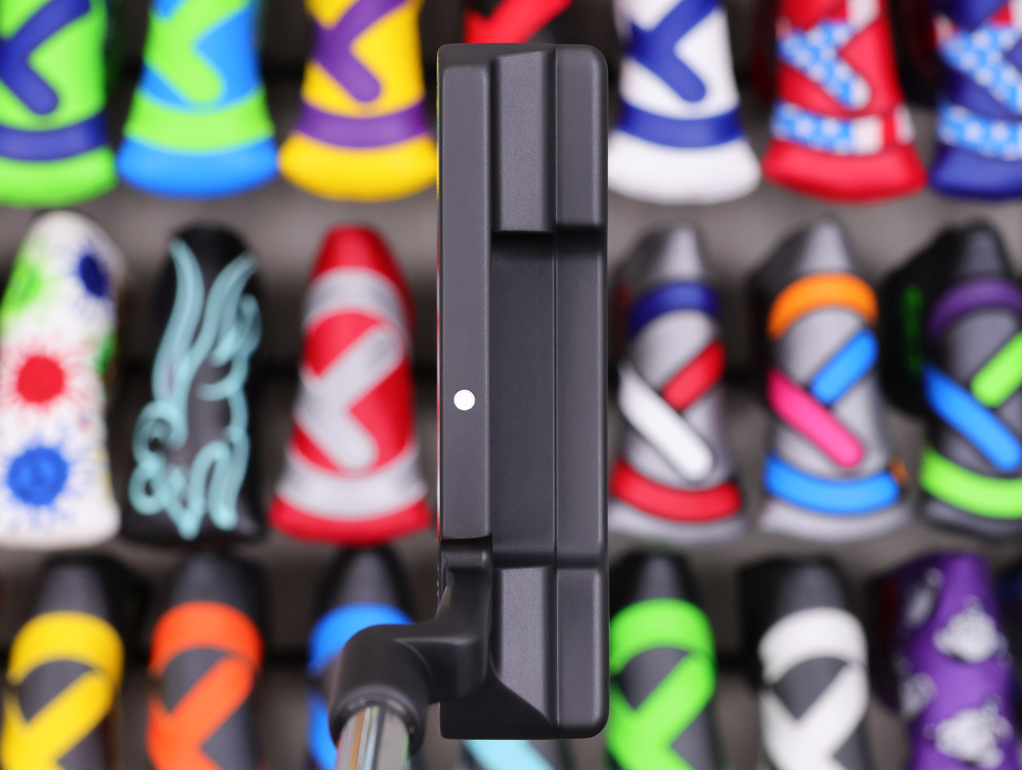 scotty-cameron-tour-only-3x-black-carbon-timeless-newport-2-circle-t-340g-putter-with-sight-dot-22 scotty cameron tour only 3x black carbon steel timeless newport 2 circle t 340g putter with sight dot golf club