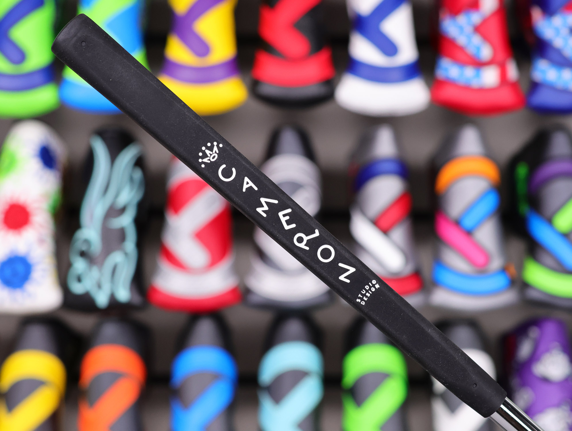 scotty-cameron-tour-only-black-pearl-mist-newport-circle-t-350g-handstamped-putter-07