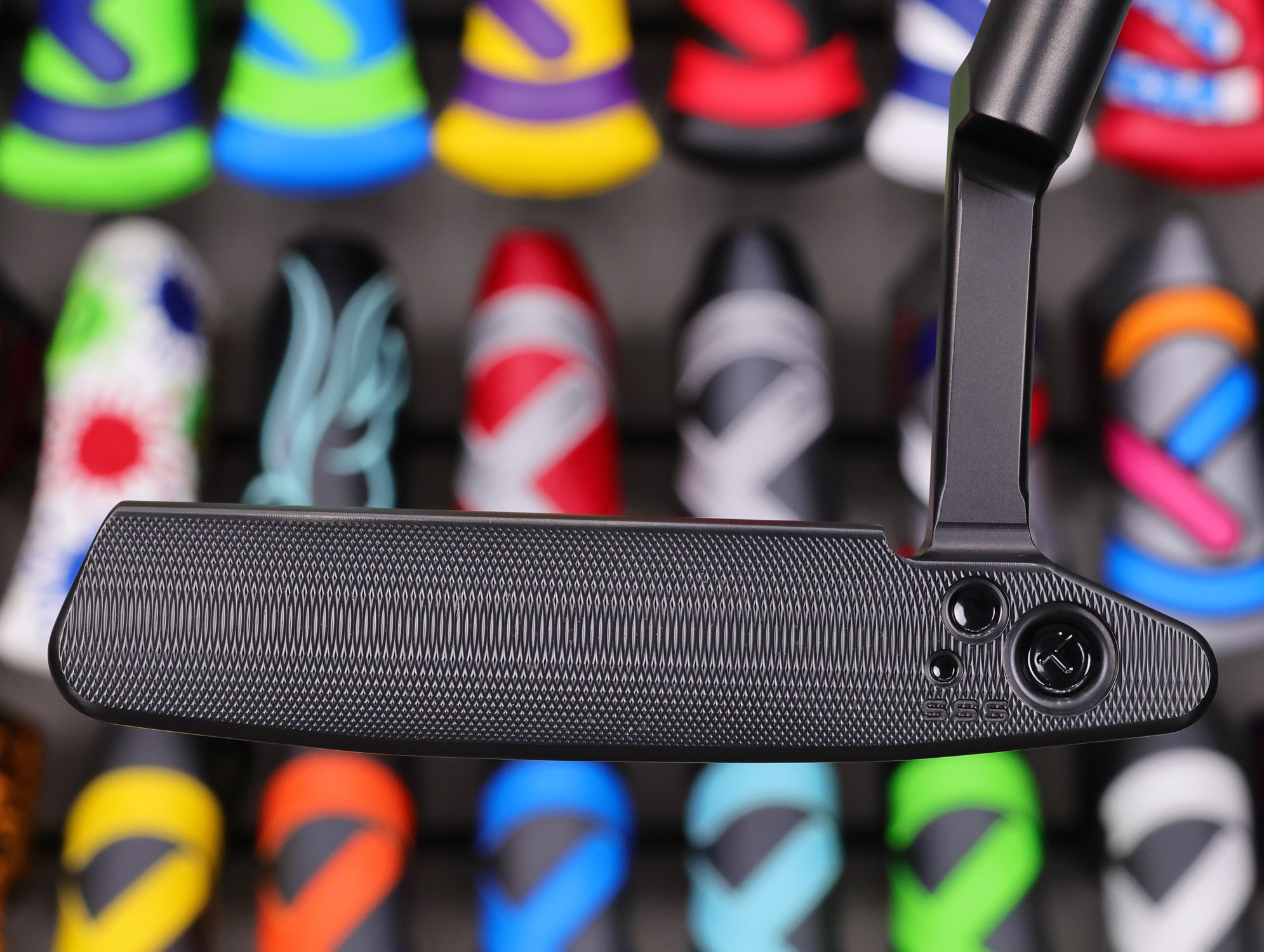 scotty-cameron-tour-only-black-sss-squareback-sb-2-tourtype-circle-t-360g-putter-15 scotty cameron tour only black sss squareback sb-2 tourtype circle t 360g putter with flange line and black paint golf club