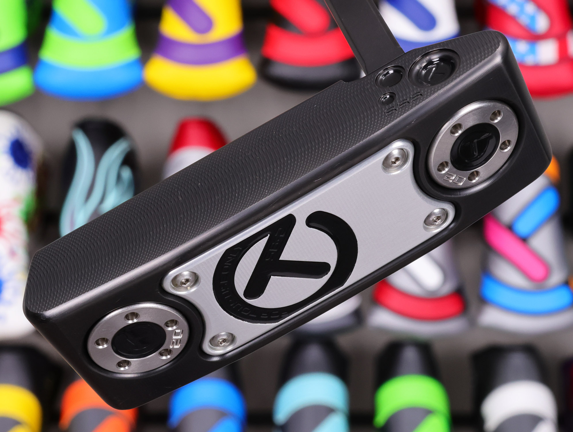 scotty-cameron-tour-only-black-sss-squareback-sb-2-tourtype-circle-t-360g-putter-18 scotty cameron tour only black sss squareback sb-2 tourtype circle t 360g putter with flange line and black paint golf club