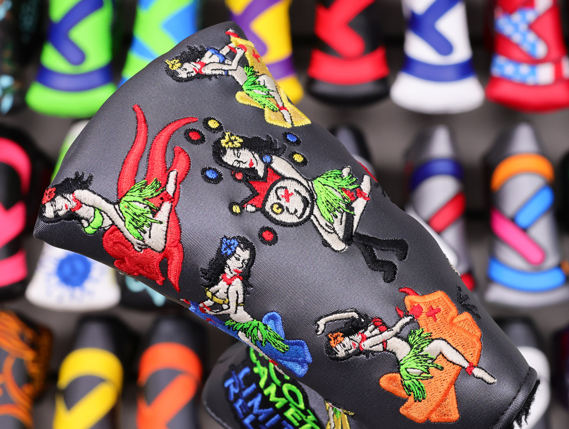 scotty-cameron-tour-only-buttonback-timeless-2.5-plus-teryllium-circle-t-350g-putter-with-flojet-neck-26