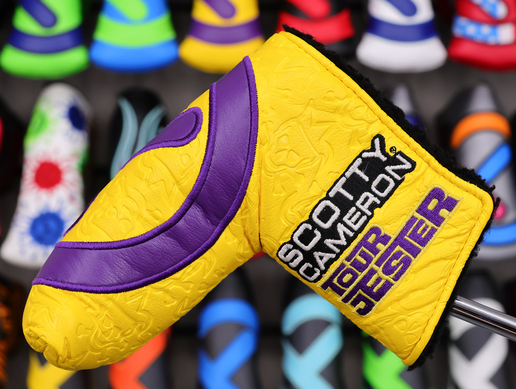 scotty-cameron-tour-only-circle-t-blade-putter-headcover-017 scotty cameron for tour use only yellow and purple tour jester industrial circle t blade putter headcover